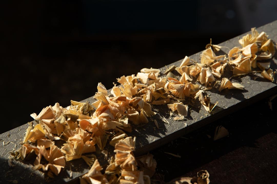 Mitarbeiter:in Holzproduktion / Collaborateur·trice en production bois