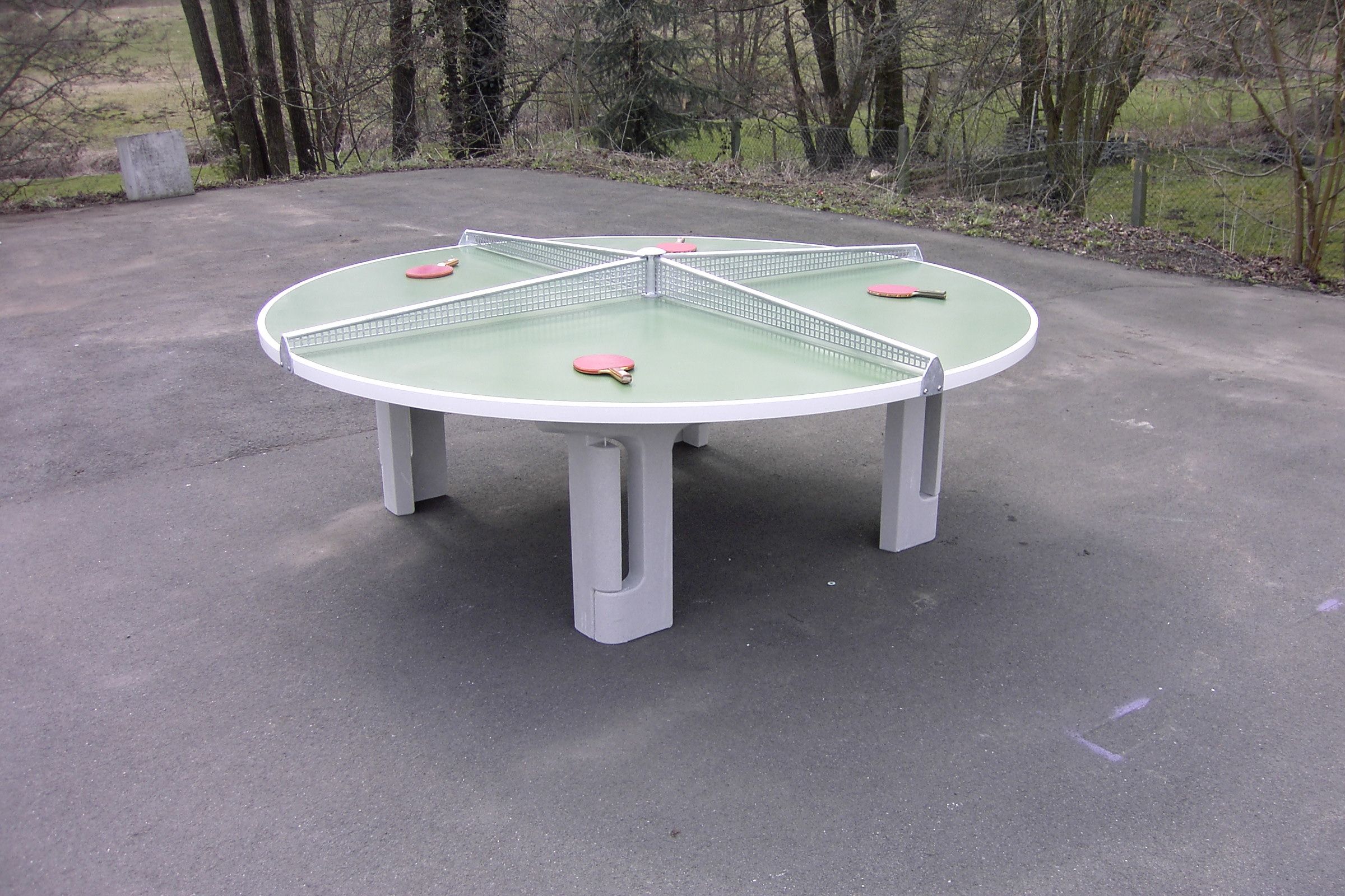 Table de ping-pong ronde
